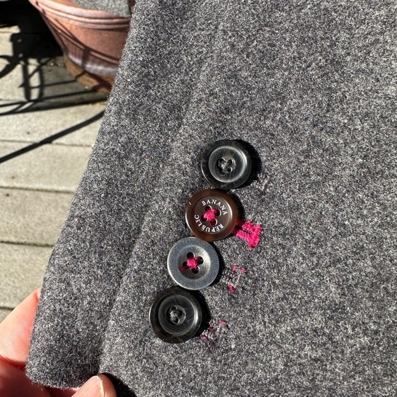 14 Banana Republic grey wool blazer w 1 front button & 3 outside pockets EUC - Picture 3 of 12